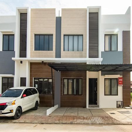 Oyo 3824 Columbus Residence J1 Telukjambe 외부 사진