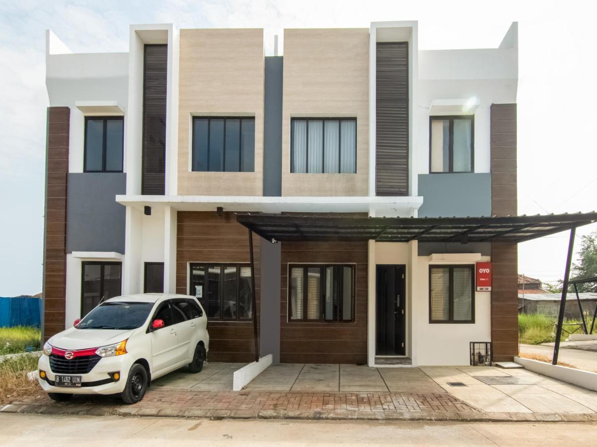 Oyo 3824 Columbus Residence J1 Telukjambe 외부 사진
